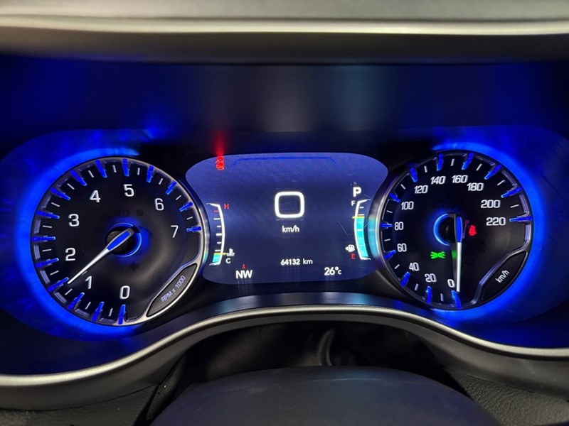 2023 Chrysler Pacifica Touring FWD
