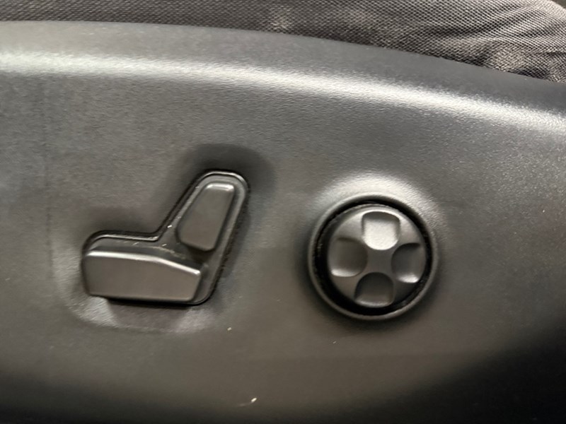 2023 Chrysler Pacifica Touring FWD