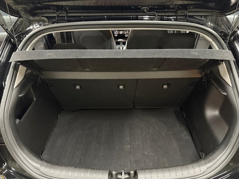 2023 Kia Rio LX Premium IVT