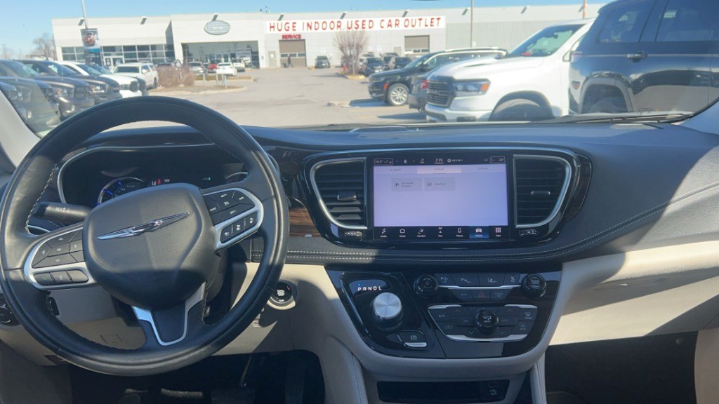 2022 Chrysler Pacifica Hybrid Limited | 360 CAMERA | REAR SEAT ENTERTAINMENT
