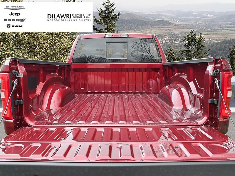 2025 RAM 1500 Big Horn 4x4 Crew Cab 5'7" Box