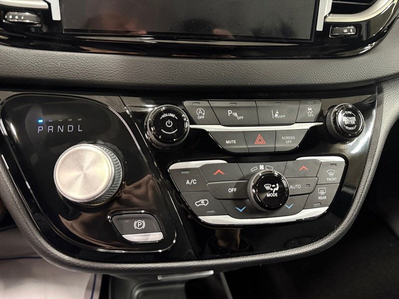 2026 Chrysler Grand Caravan SXT 2WD