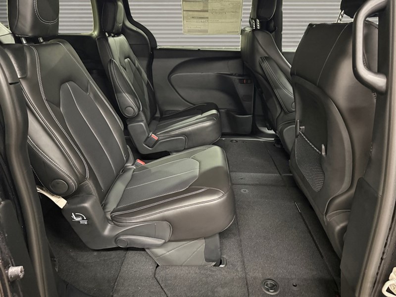 2026 Chrysler Grand Caravan SXT 2WD