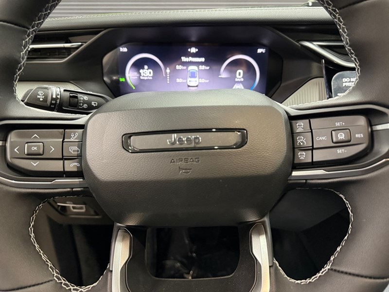 2026 Jeep Cherokee Laredo 4x4 Hybrid