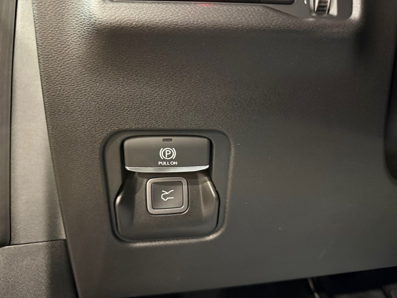 2026 Jeep Cherokee Laredo 4x4 Hybrid