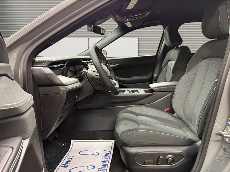 2026 Jeep Cherokee Laredo 4x4 Hybrid