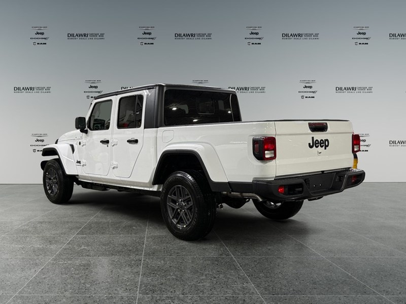 2026 Jeep Gladiator Sport S 4x4