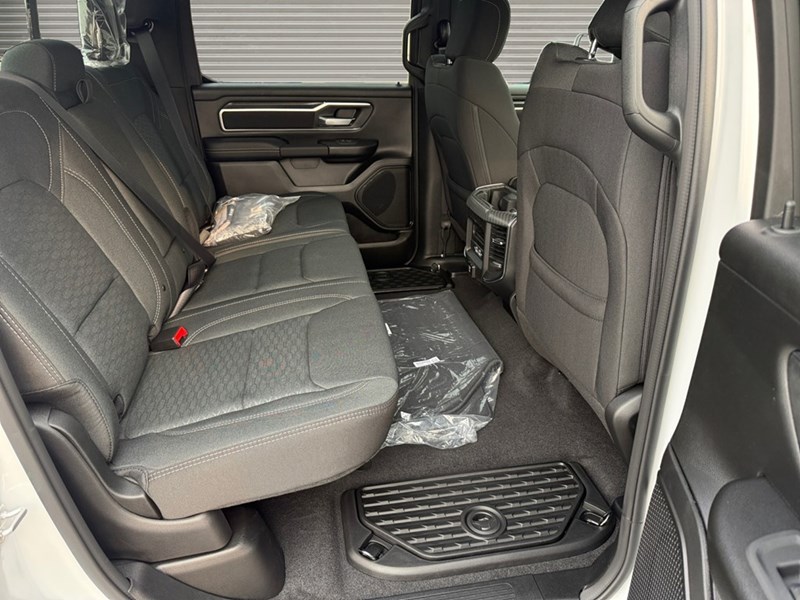 2025 RAM 1500 Big Horn 4x4 Crew Cab 5'7" Box