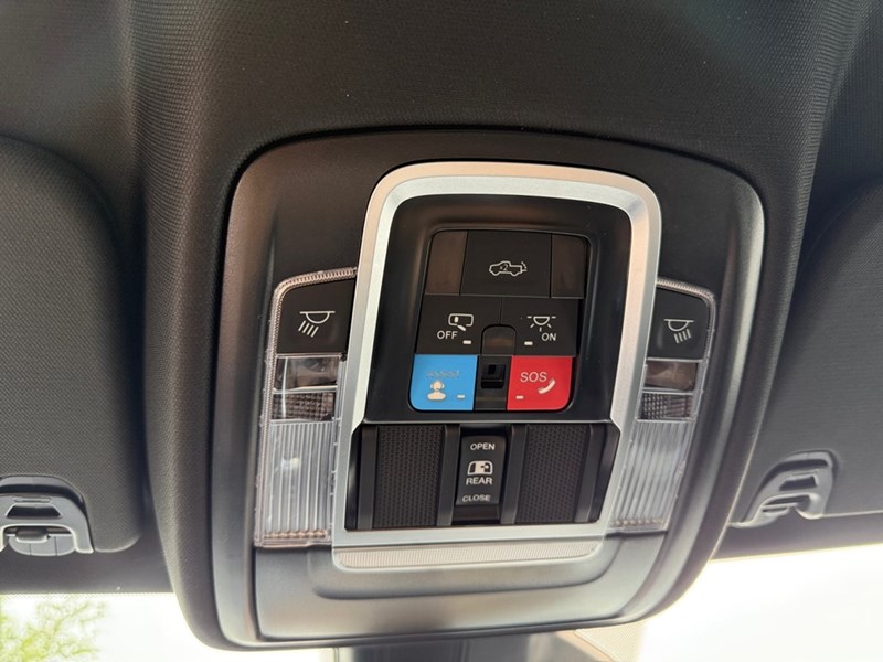 2025 RAM 1500 Big Horn 4x4 Crew Cab 5'7" Box