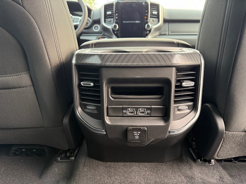 2025 RAM 1500 Big Horn 4x4 Crew Cab 5'7" Box