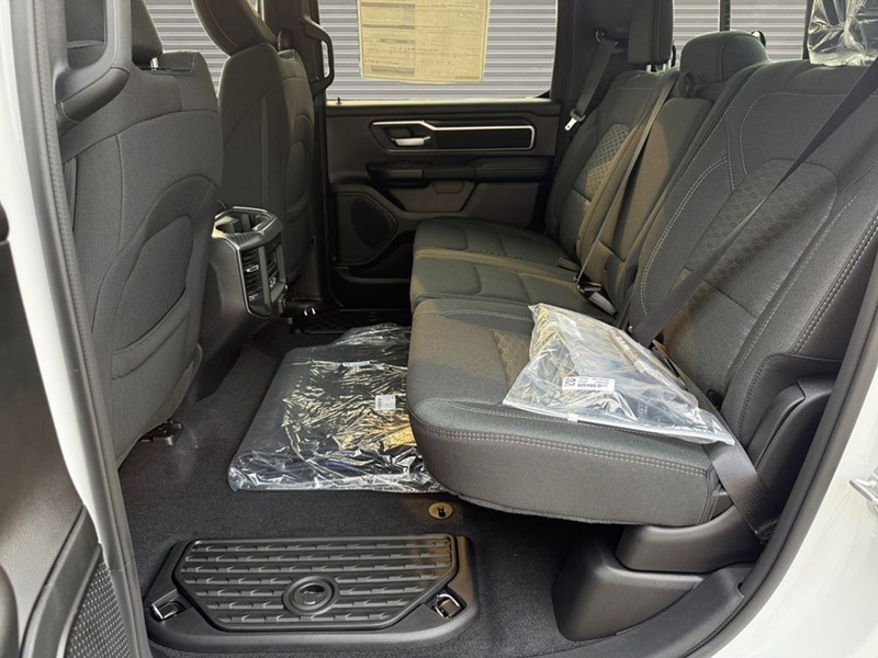 2025 RAM 1500 Big Horn 4x4 Crew Cab 5'7" Box