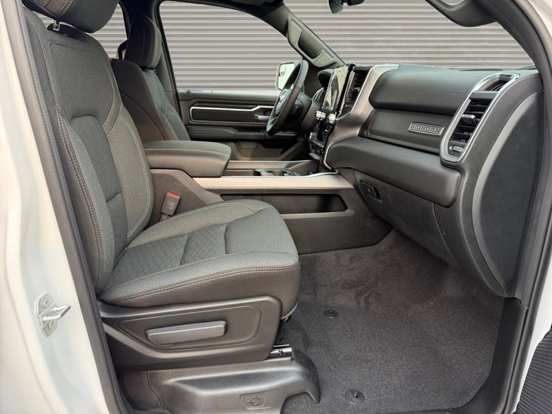 2025 RAM 1500 Big Horn 4x4 Crew Cab 5'7" Box