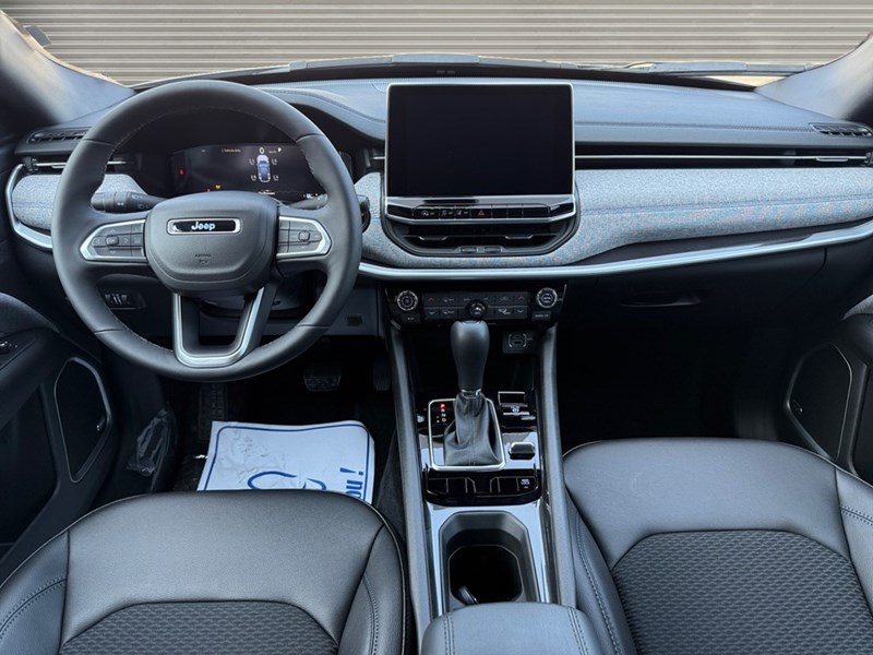 2025 Jeep Compass North 4x4