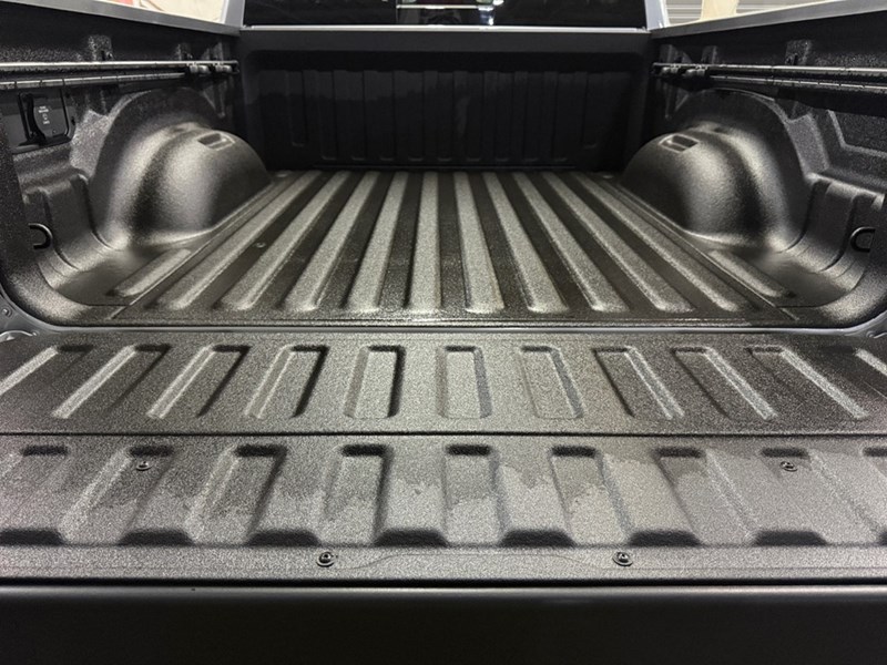 2025 RAM 1500 Big Horn 4x4 Crew Cab 5'7" Box