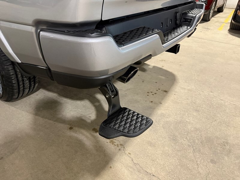 2025 RAM 1500 Big Horn 4x4 Crew Cab 5'7" Box