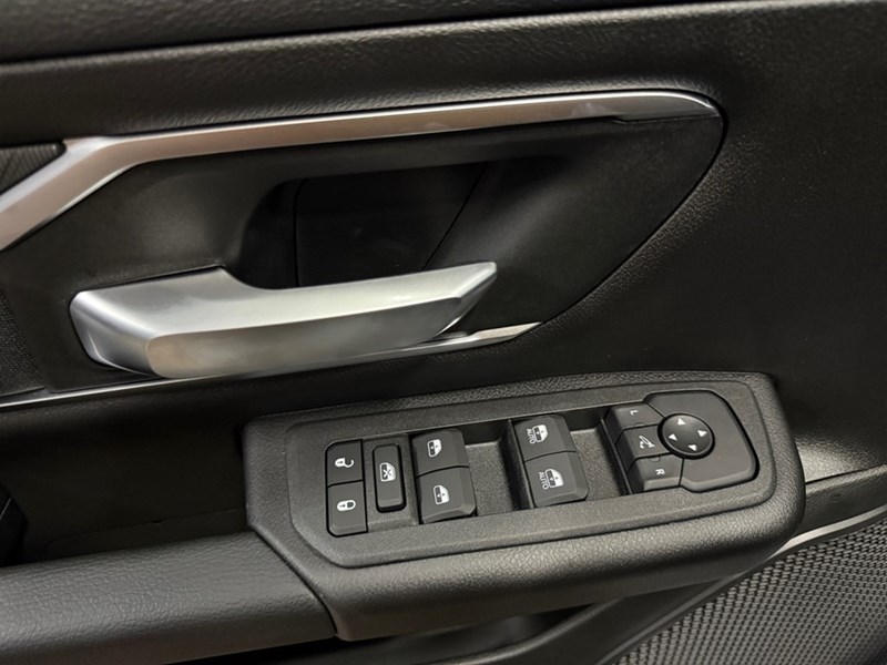 2025 RAM 1500 Big Horn 4x4 Crew Cab 5'7" Box