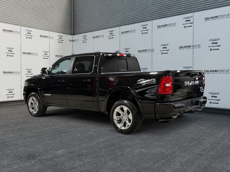 2025 RAM 1500 Big Horn 4x4 Crew Cab 5'7" Box