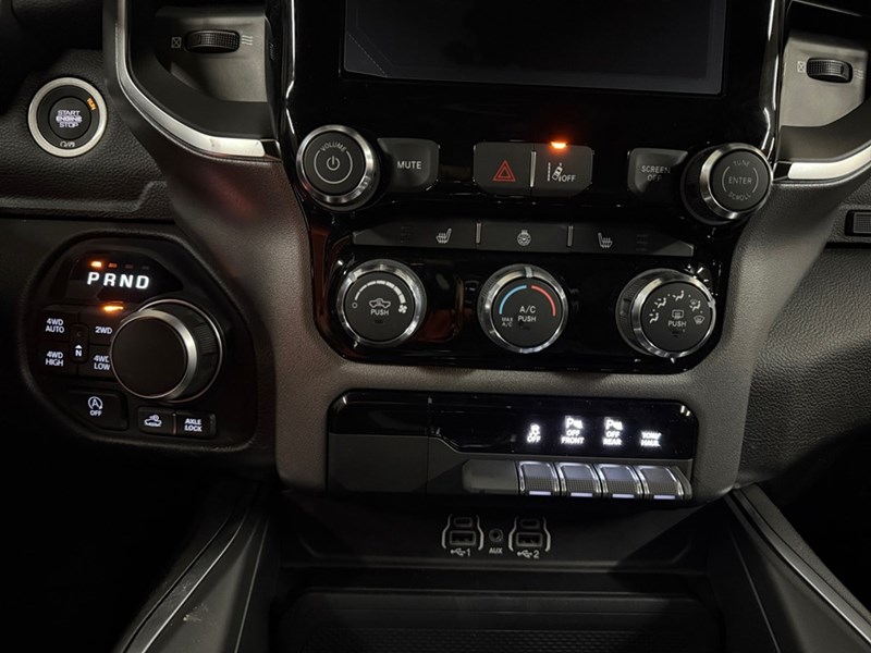 2025 RAM 1500 Big Horn 4x4 Crew Cab 5'7" Box