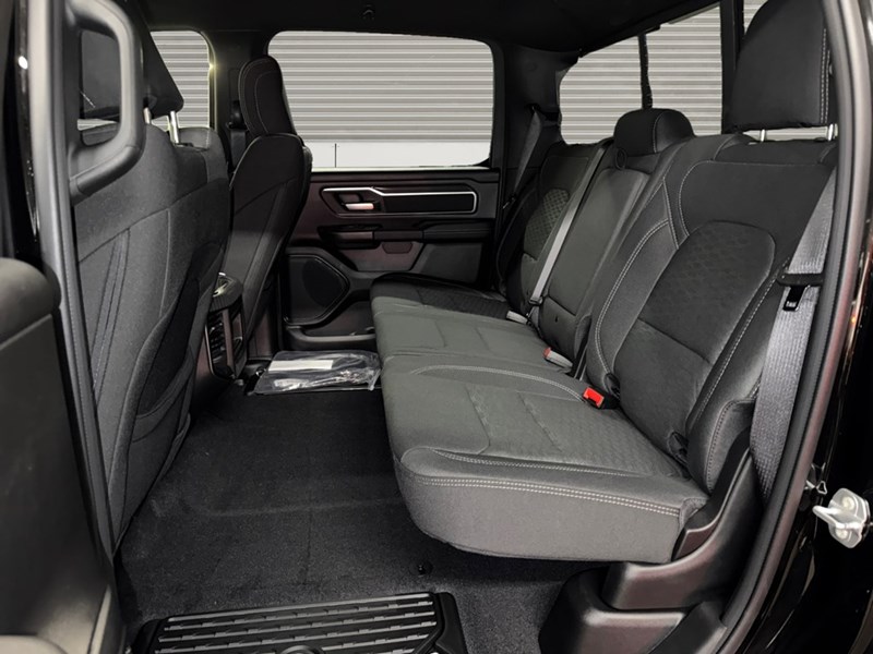 2025 RAM 1500 Big Horn 4x4 Crew Cab 5'7" Box