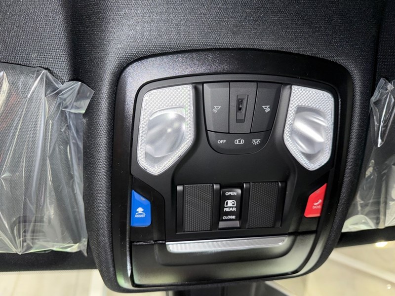 2025 RAM 1500 Big Horn 4x4 Crew Cab 5'7" Box