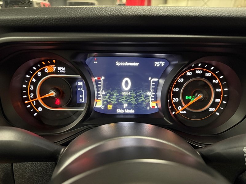 2025 Jeep Wrangler Willys 4 Door 4x4