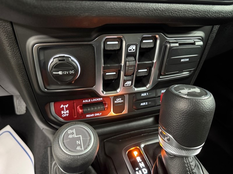 2025 Jeep Wrangler Willys 4 Door 4x4