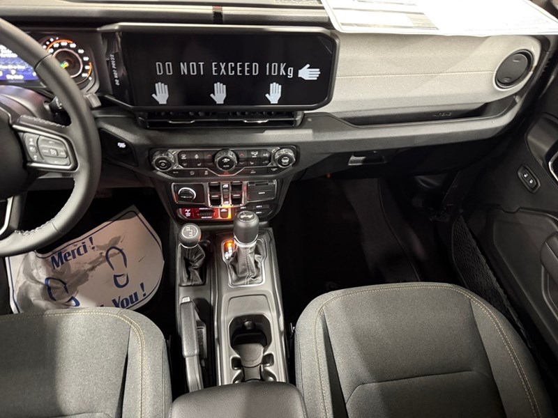 2025 Jeep Wrangler Willys 4 Door 4x4