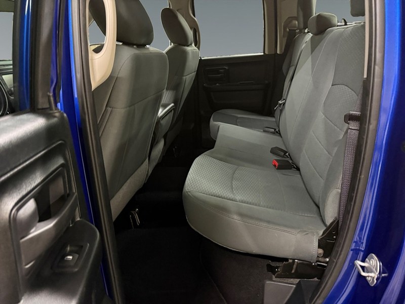 2018 RAM 1500 Express 4x4 Quad Cab 6'4" Box *Ltd Avail*