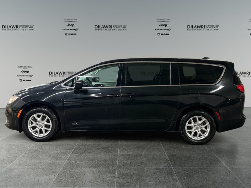 2023 Chrysler Grand Caravan SXT 2WD