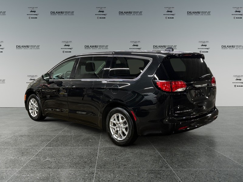2023 Chrysler Grand Caravan SXT 2WD