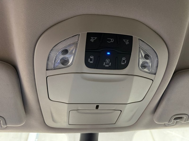 2023 Chrysler Grand Caravan SXT 2WD
