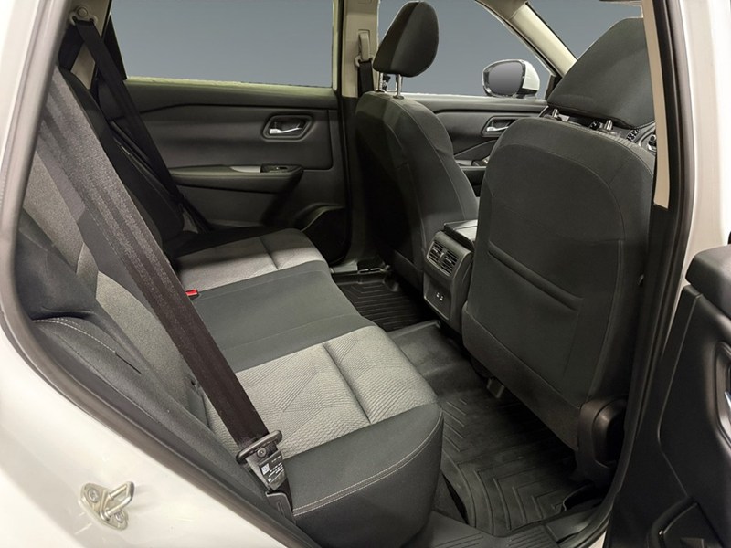 2024 Nissan Rogue AWD SV Moonroof