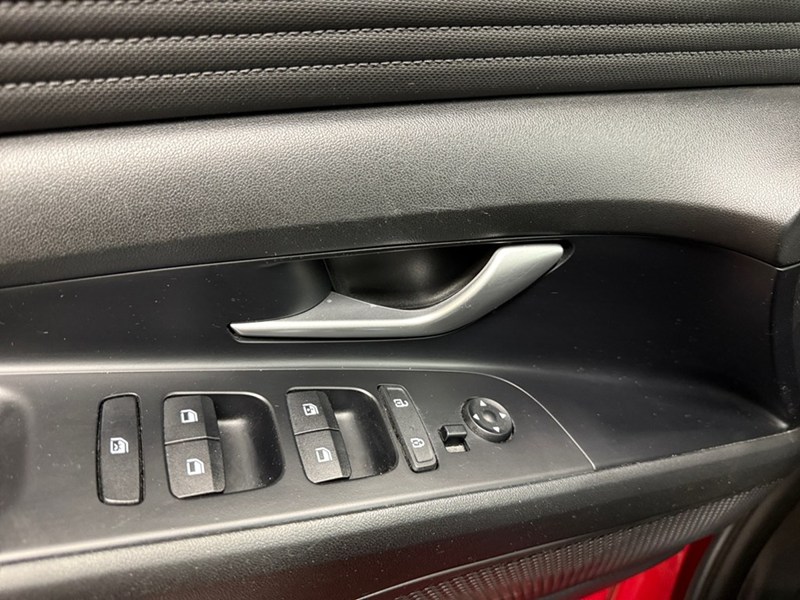 2022 Hyundai Elantra Preferred IVT