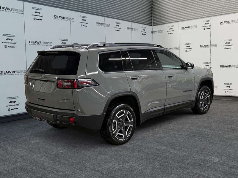 2026 Jeep Cherokee Laredo 4x4 Hybrid