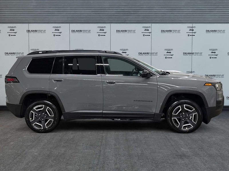 2026 Jeep Cherokee Laredo 4x4 Hybrid