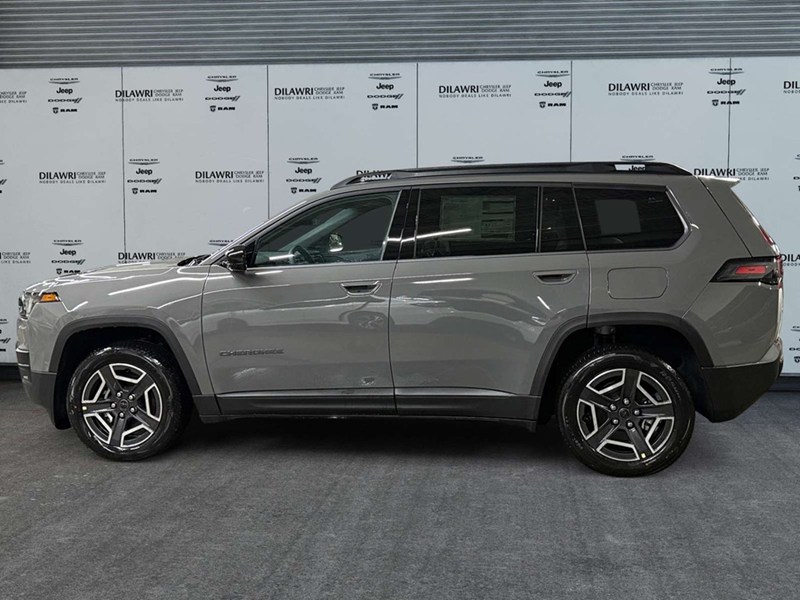 2026 Jeep Cherokee Laredo 4x4 Hybrid