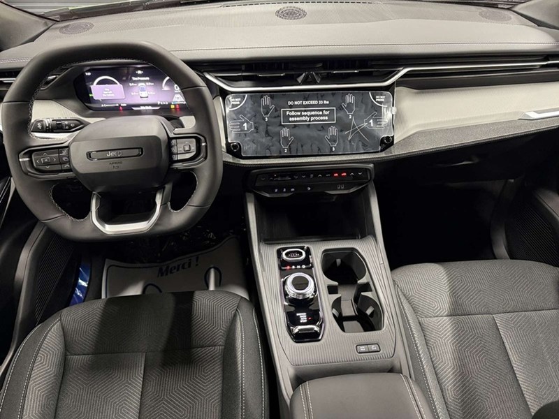 2026 Jeep Cherokee Laredo 4x4 Hybrid