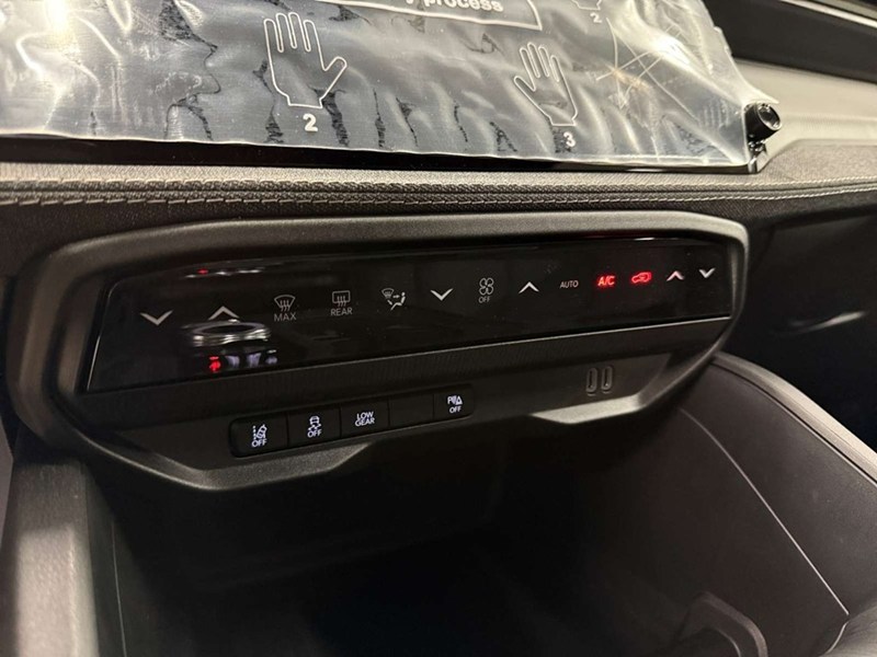 2026 Jeep Cherokee Laredo 4x4 Hybrid