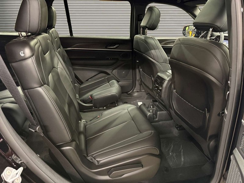 2026 Jeep Grand Cherokee L Limited 4x4