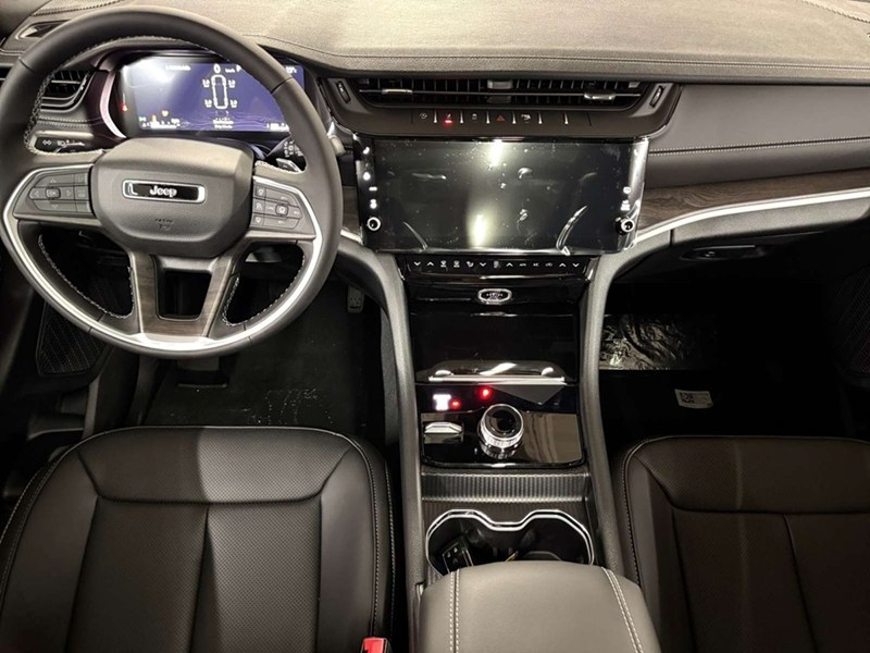 2026 Jeep Grand Cherokee L Limited 4x4