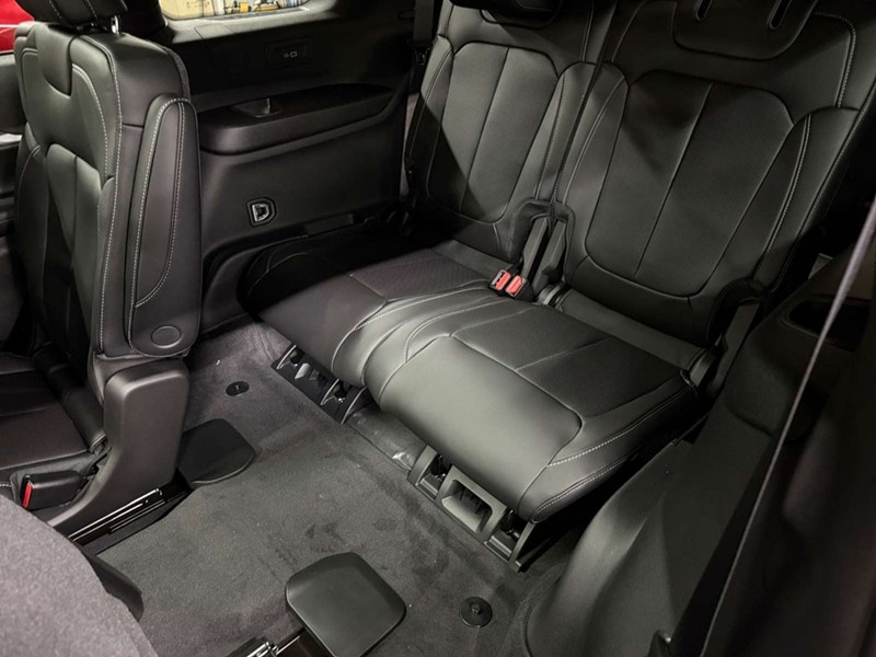 2026 Jeep Grand Cherokee L Limited 4x4