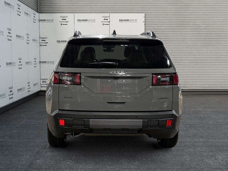 2026 Jeep Cherokee Laredo 4x4 Hybrid
