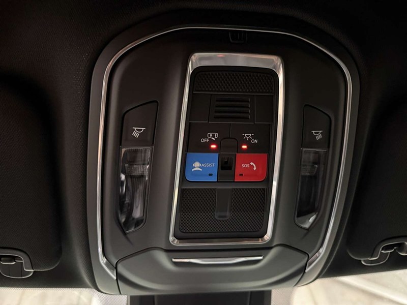 2026 Jeep Cherokee Laredo 4x4 Hybrid