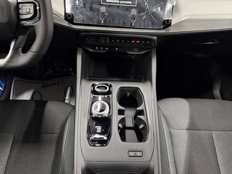 2026 Jeep Cherokee Laredo 4x4 Hybrid