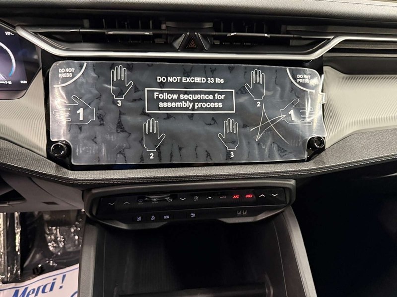 2026 Jeep Cherokee Laredo 4x4 Hybrid
