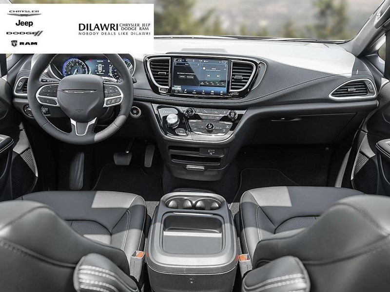 2027 Chrysler Pacifica Select