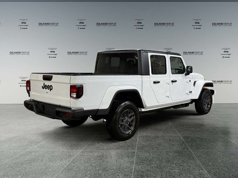 2026 Jeep Gladiator Sport S 4x4 V6