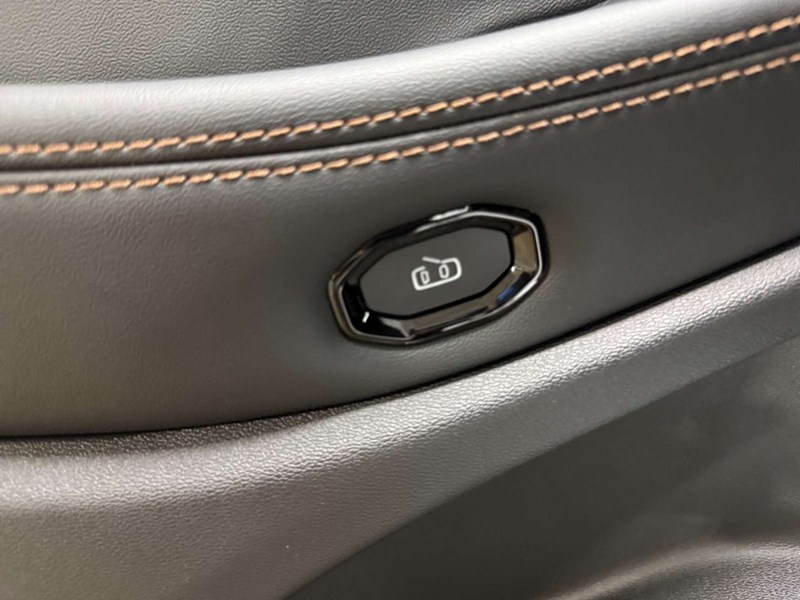 2026 Jeep Cherokee Limited 4x4 Hybrid