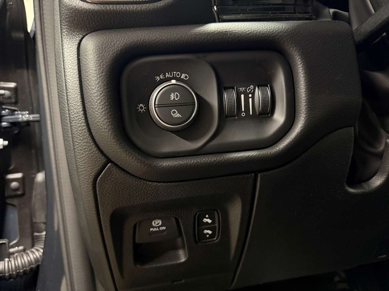 2026 RAM 1500 Sport 4x4 Crew Cab 5'7" Box