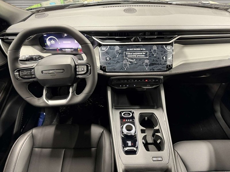 2026 Jeep Cherokee Limited 4x4 Hybrid